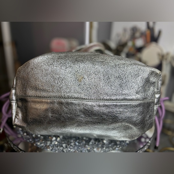 Coach 2010 limited edition rehab Poppy Metallic Silver Star Spotlight Tote EUC - Picture 11 of 16